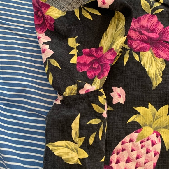 Tommy Bahama Hawaiian Shirt - Picture 5 of 5